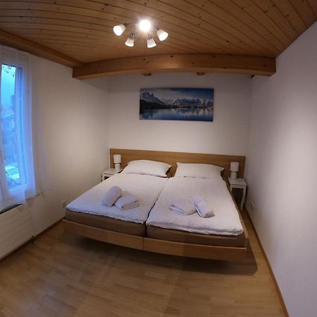 Fine&Pine Center Apartment Matten bei Interlaken Esterno foto