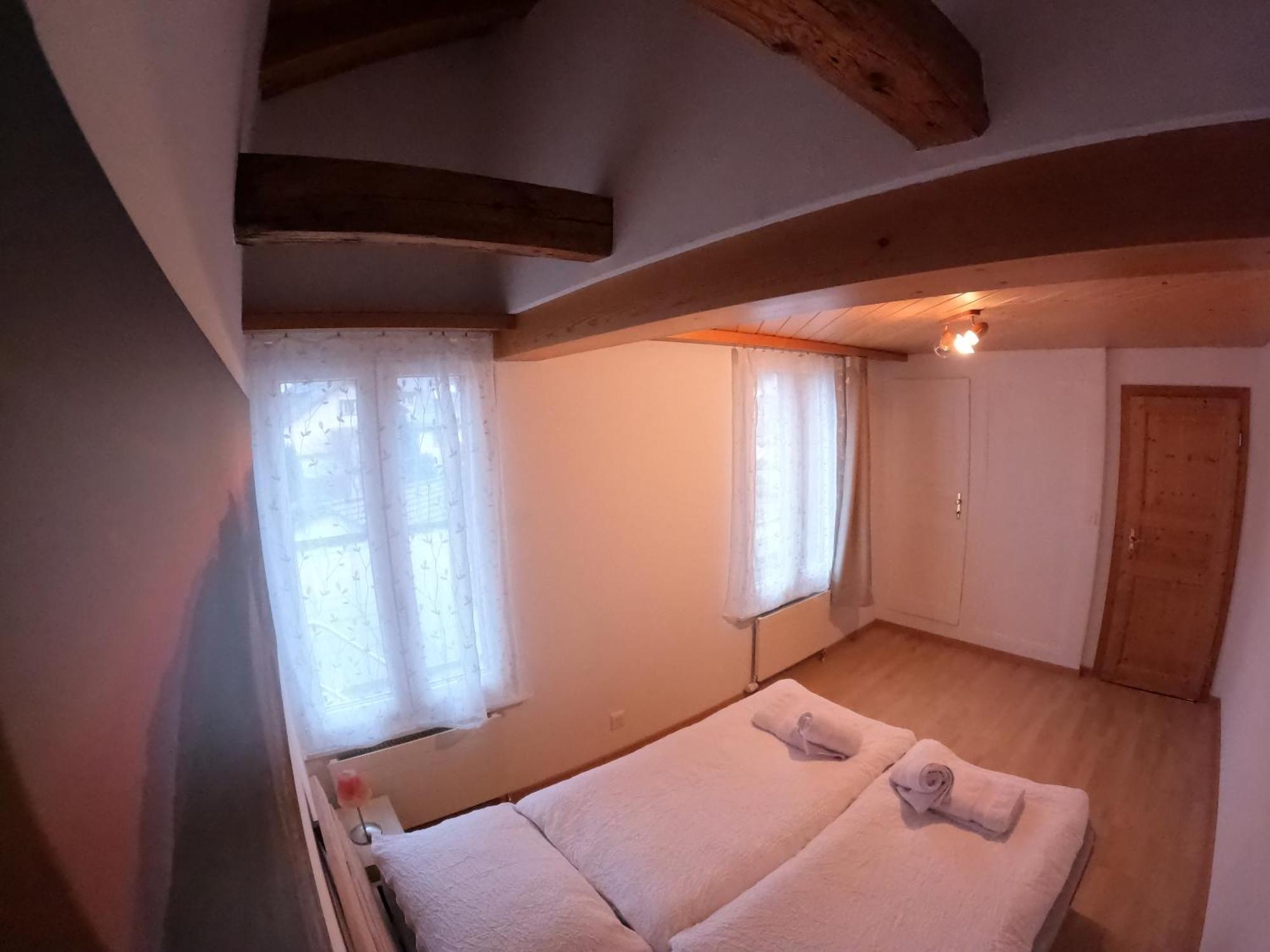 Fine&Pine Center Apartment Matten bei Interlaken Esterno foto